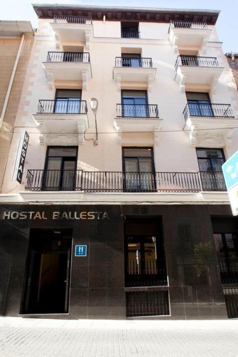 Hostal Ballesta Madri Exterior foto